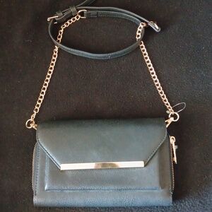 Crossbody black adjustable strap purse